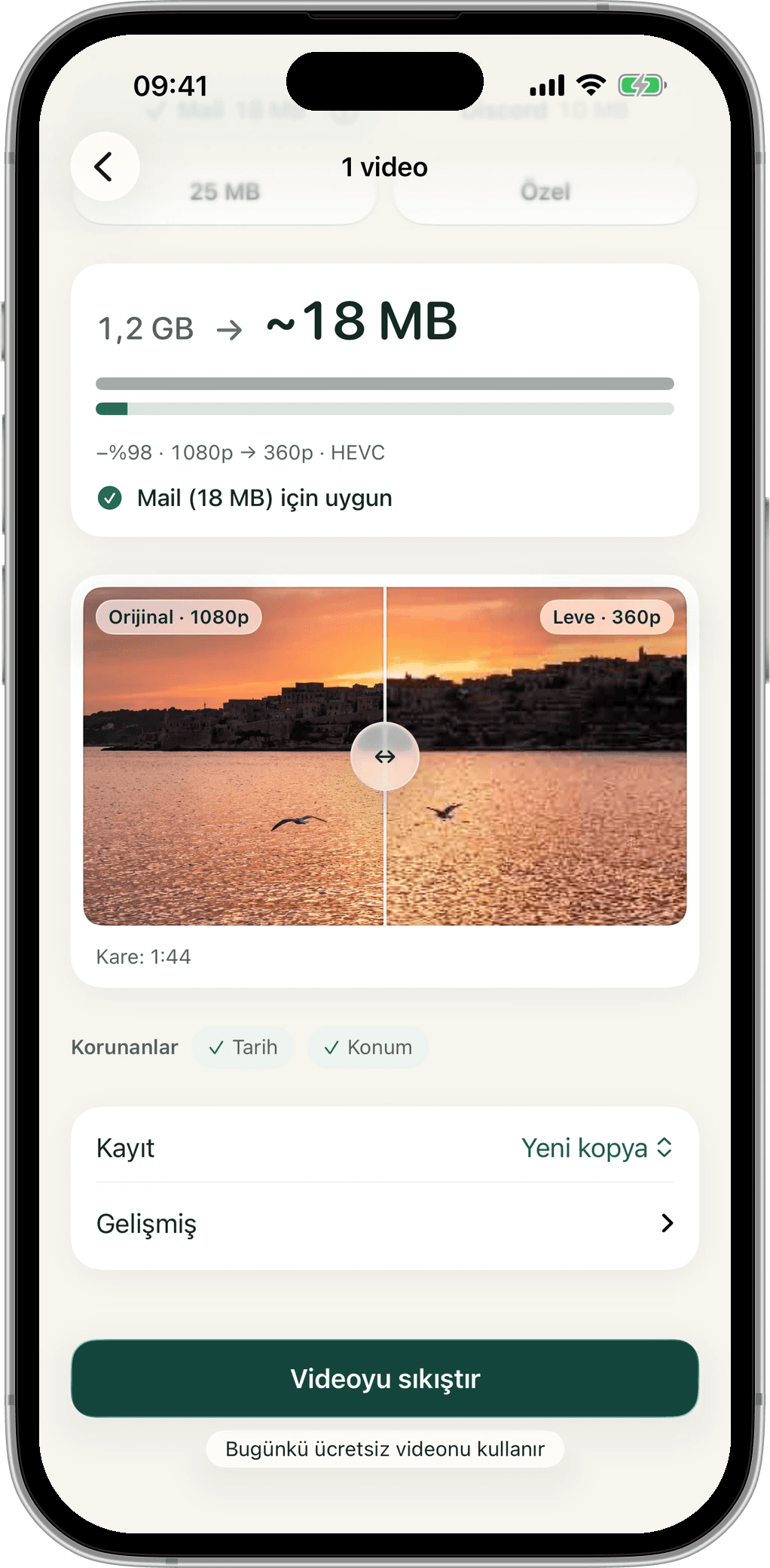 Leve’nin karşılaştırma kaydırıcısı bir gün batımı karesinde: solda Orijinal 1080p, sağda Leve 360p.